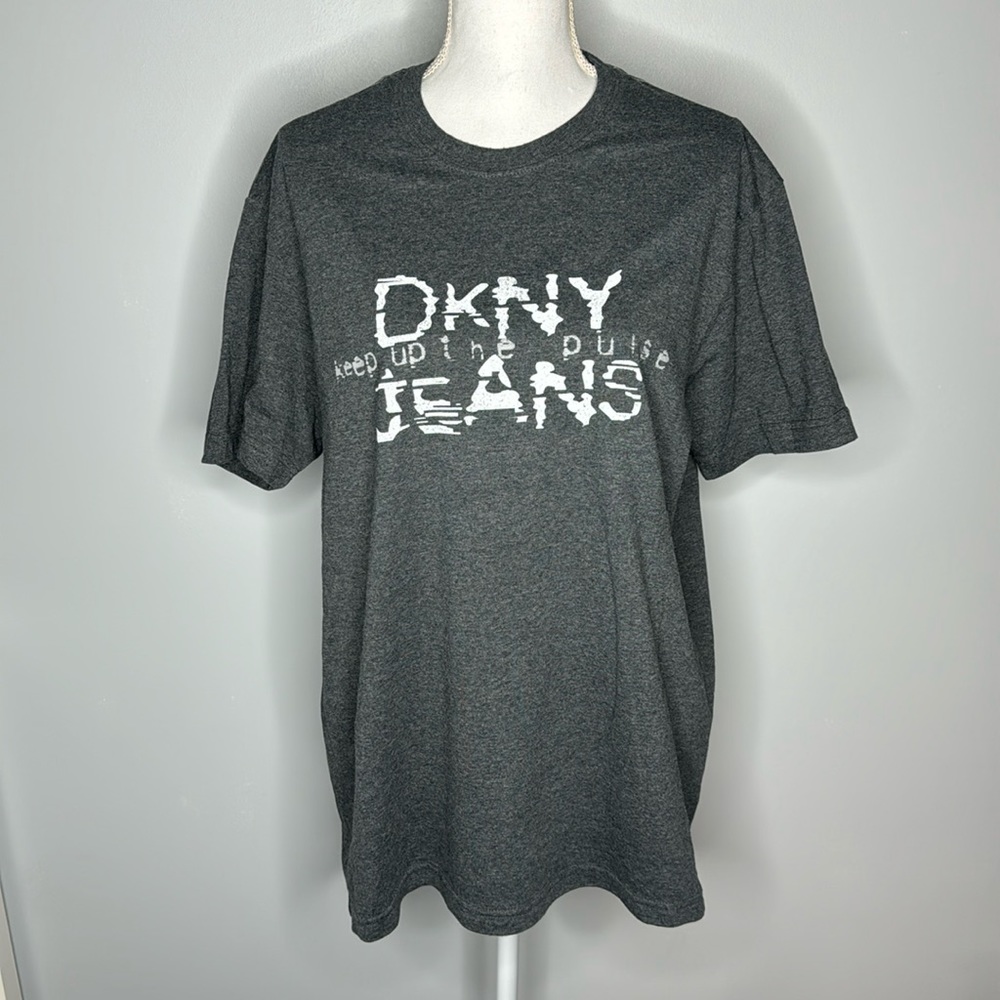 DKNY tshirt size XL